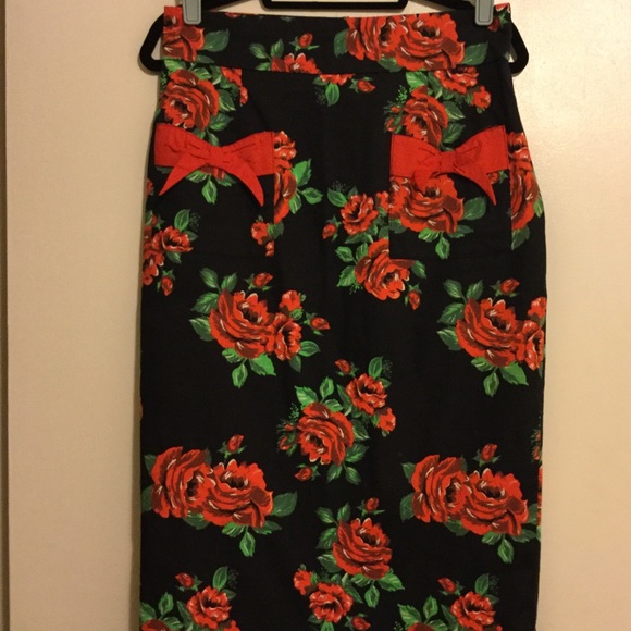 Lindy Bop Dresses & Skirts - Lindy bop Rose wiggle skirt UK 14